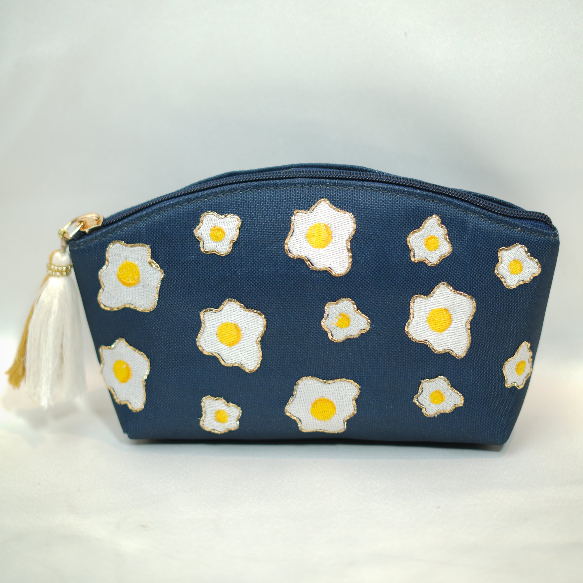 Daisy Bloom Embroidered Pouch
