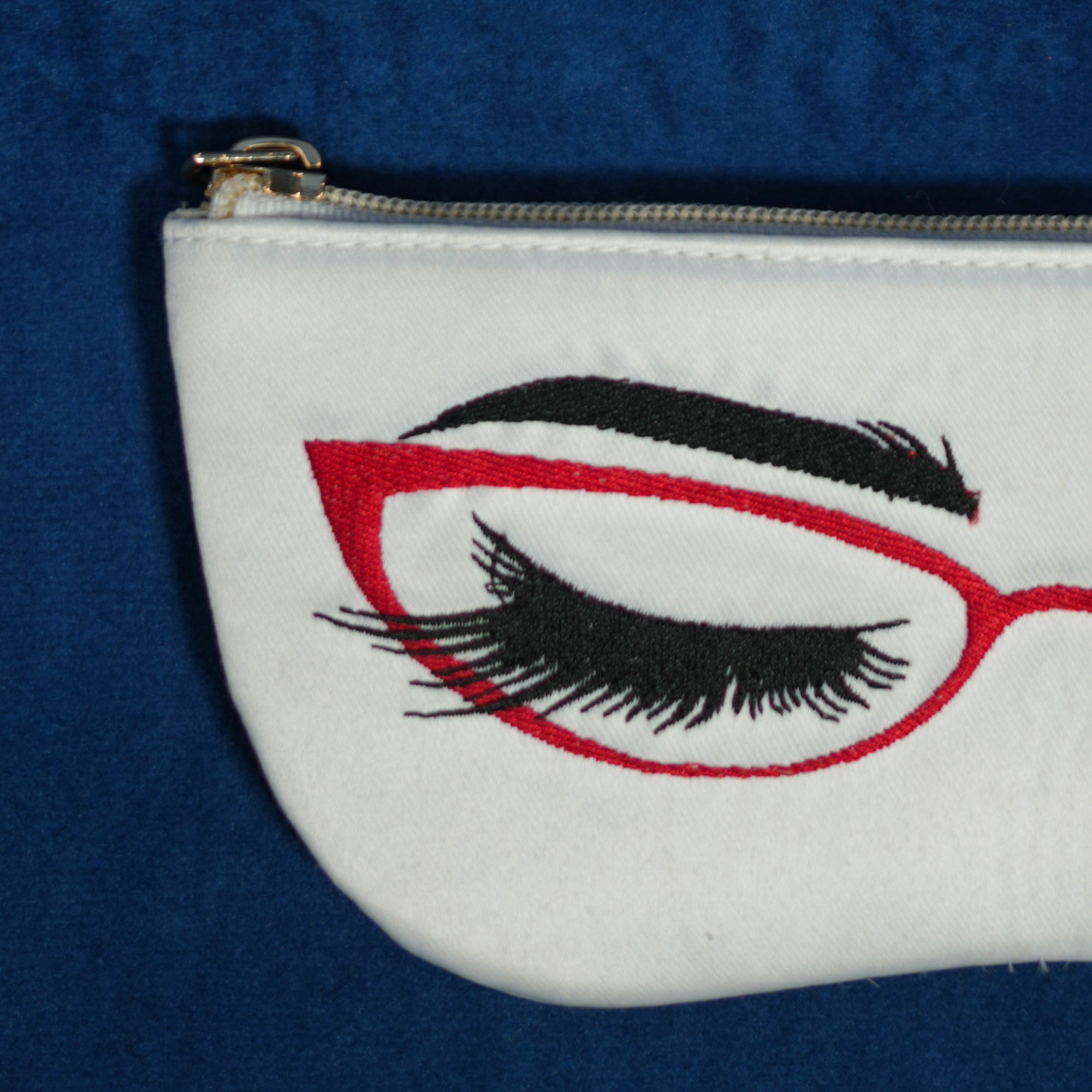 Red Eyelash Glasses Case